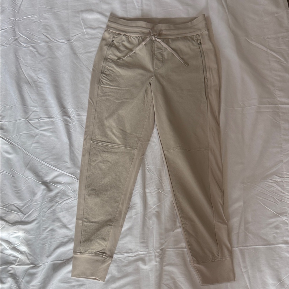 Athleta Beige Stretch Travel Pants with Zip Pockets